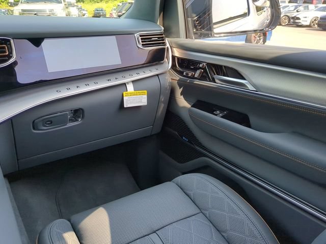 New 2023 Jeep Grand Wagoneer Series III AWD/4WD image 18