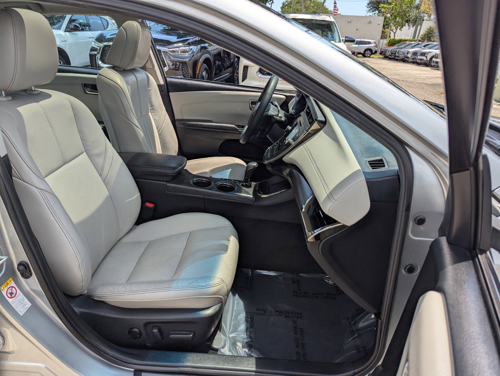 Used 2016 Toyota Avalon Limited w/ Toyota Safety Sense Package FWD image 20