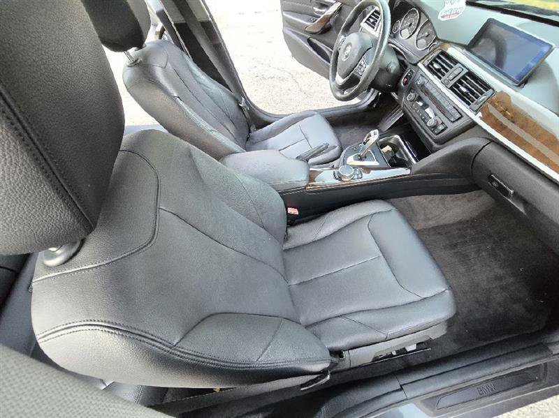 Used 2015 BMW 328d xDrive Sedan AWD/4WD image 19