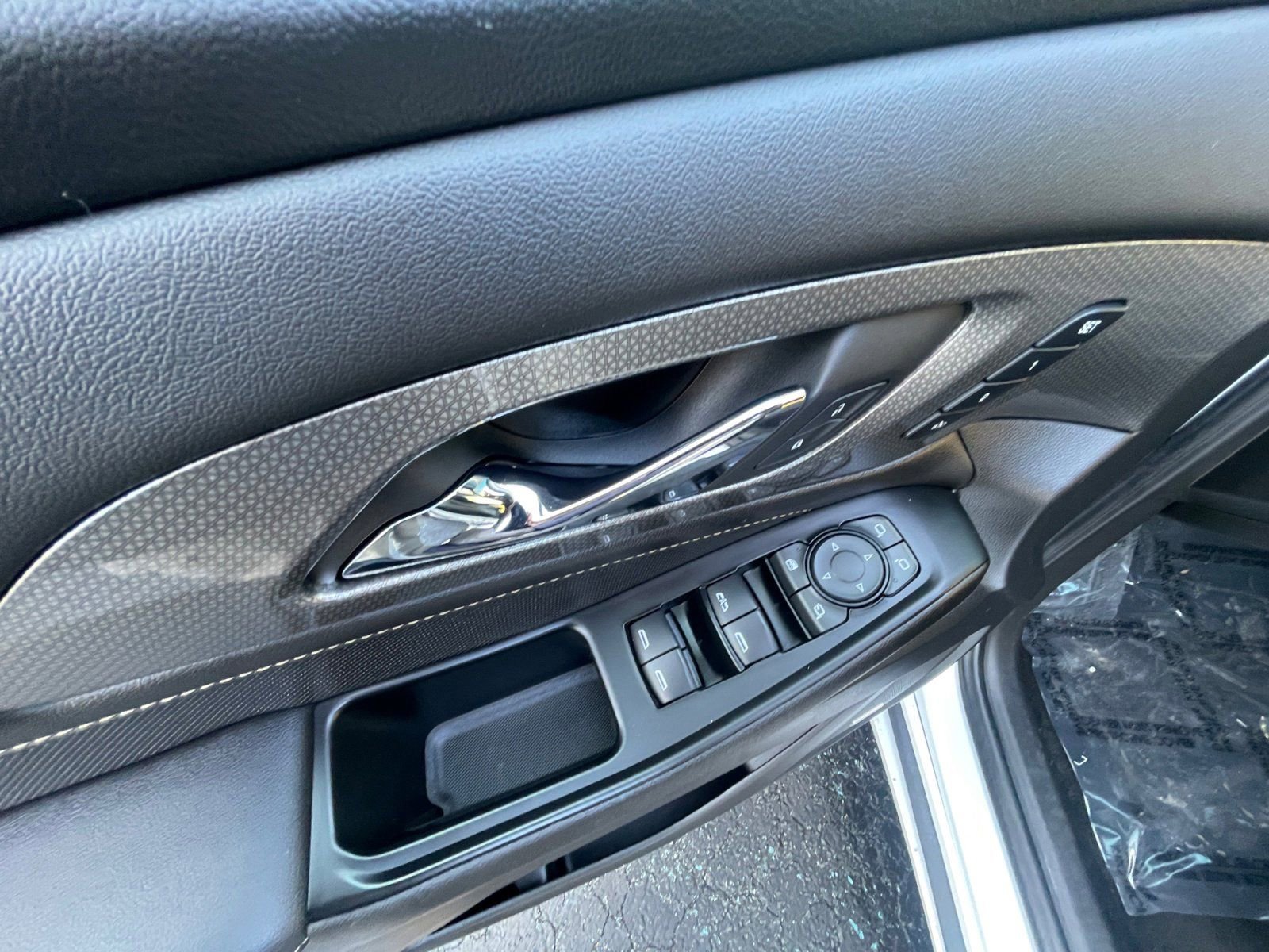 Used 2023 Chevrolet Traverse Premier w/ LPO, Cargo Package image 11