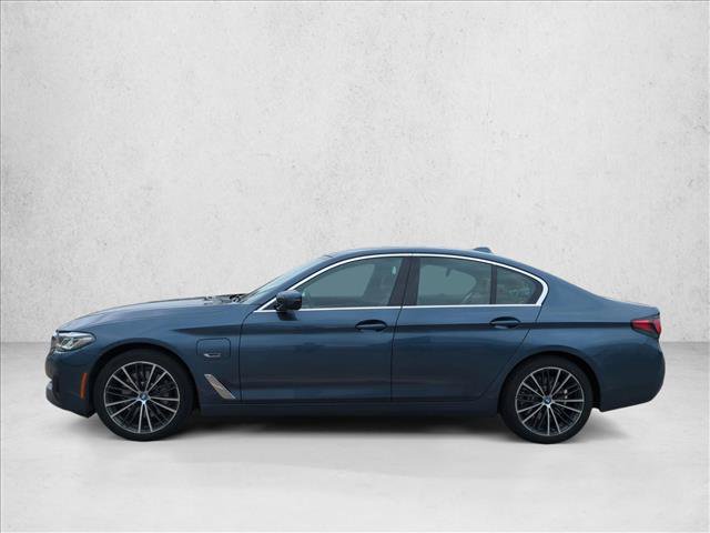 Used 2023 BMW 530e w/ Premium Package RWD image 8