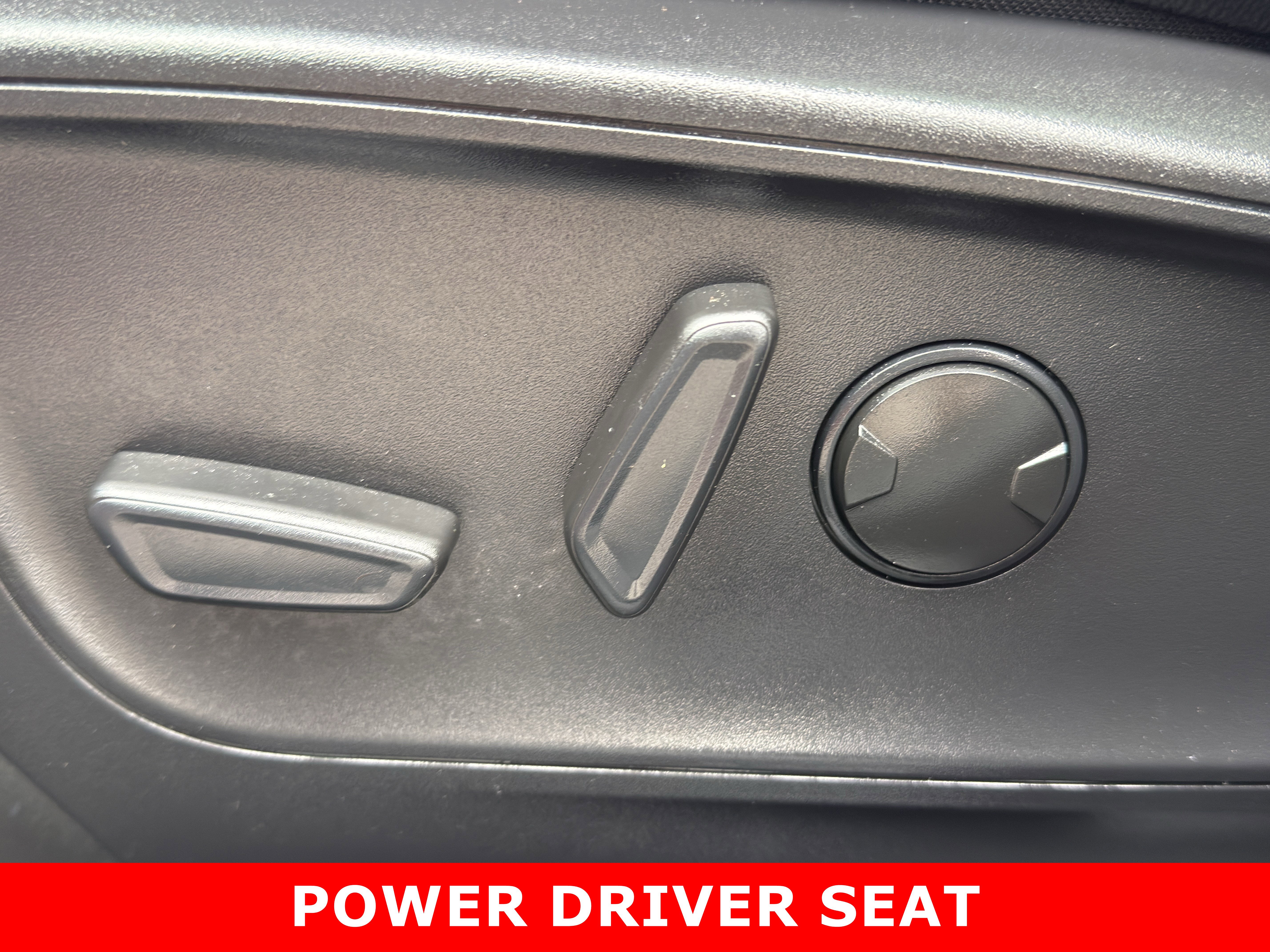 Used 2022 Ford Escape SEL w/ SEL Stealth AWD Package image 17