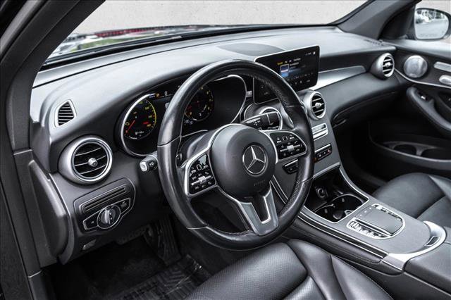 Used 2020 Mercedes-Benz GLC 300 4MATIC image 10