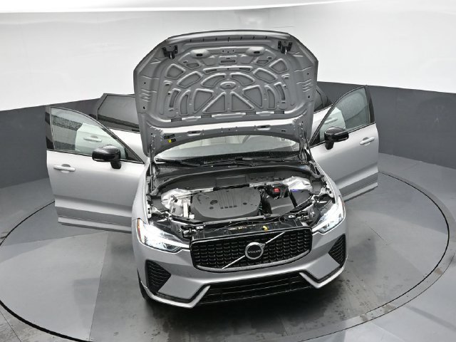 Used 2024 Volvo XC60 B5 Core AWD/4WD image 46
