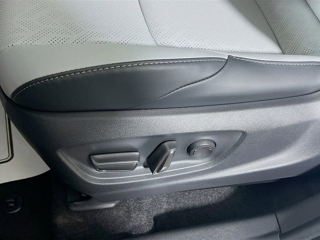 New 2026 Subaru Solterra Premium image 15