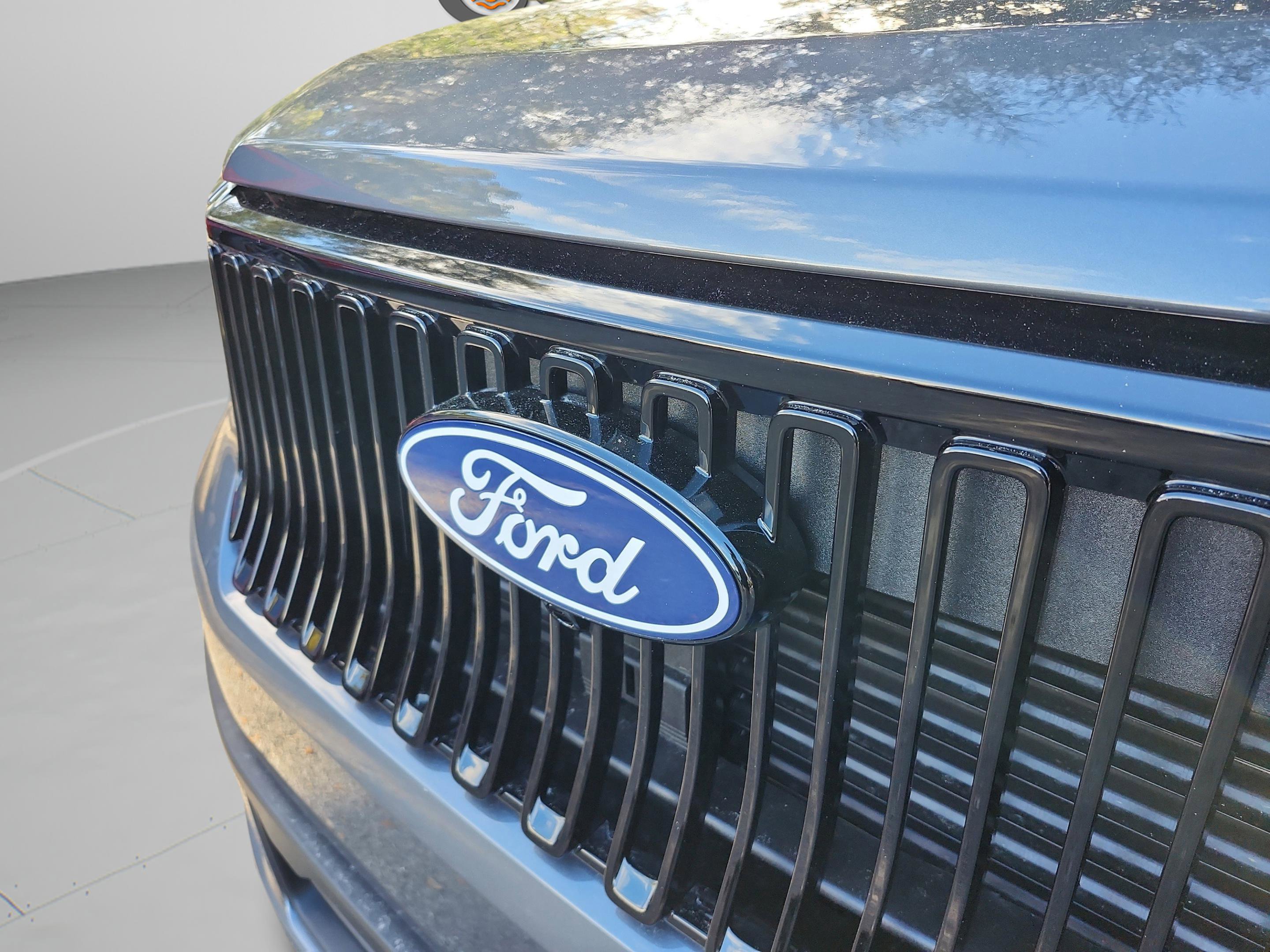 New 2026 Ford Maverick Lobo image 10