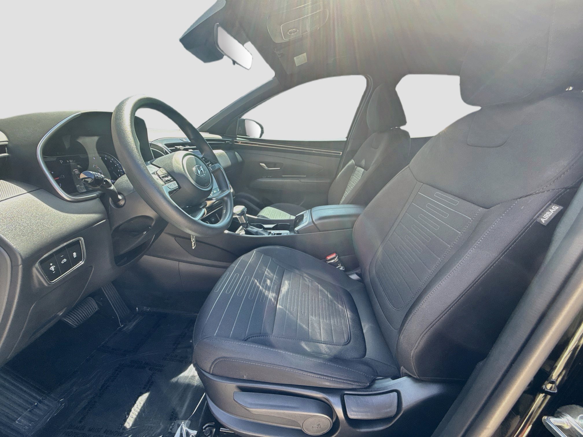 Used 2024 Hyundai Santa Cruz SE FWD image 16