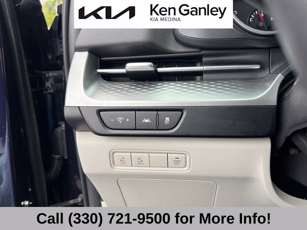 Certified 2024 Kia Carnival LX FWD image 27