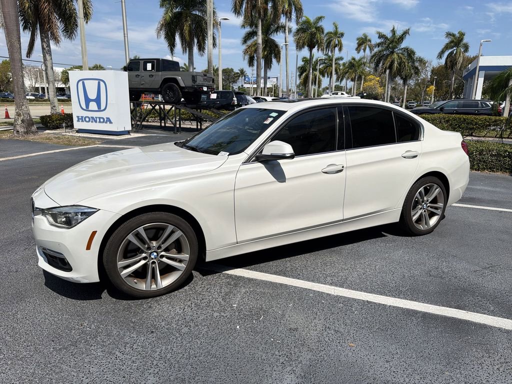 Used 2018 BMW 340i Sedan RWD image 4