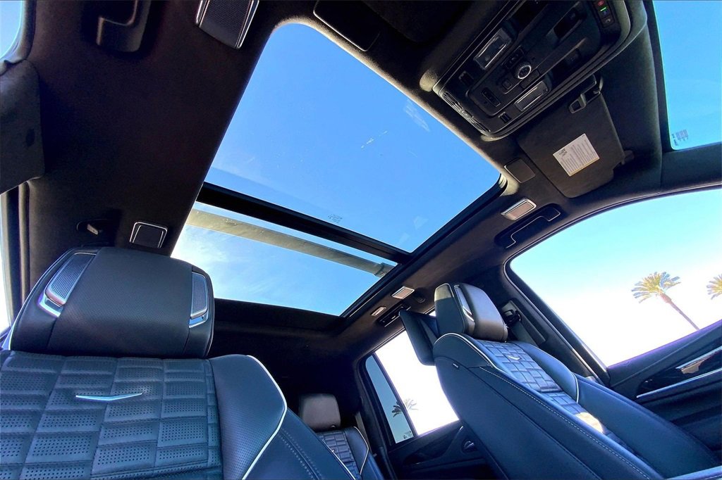 Certified 2024 Cadillac Escalade ESV V w/ LPO, ONYX Package image 13