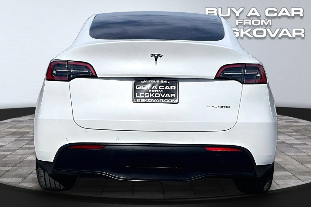 Used 2022 Tesla Model Y Long Range AWD/4WD image 4