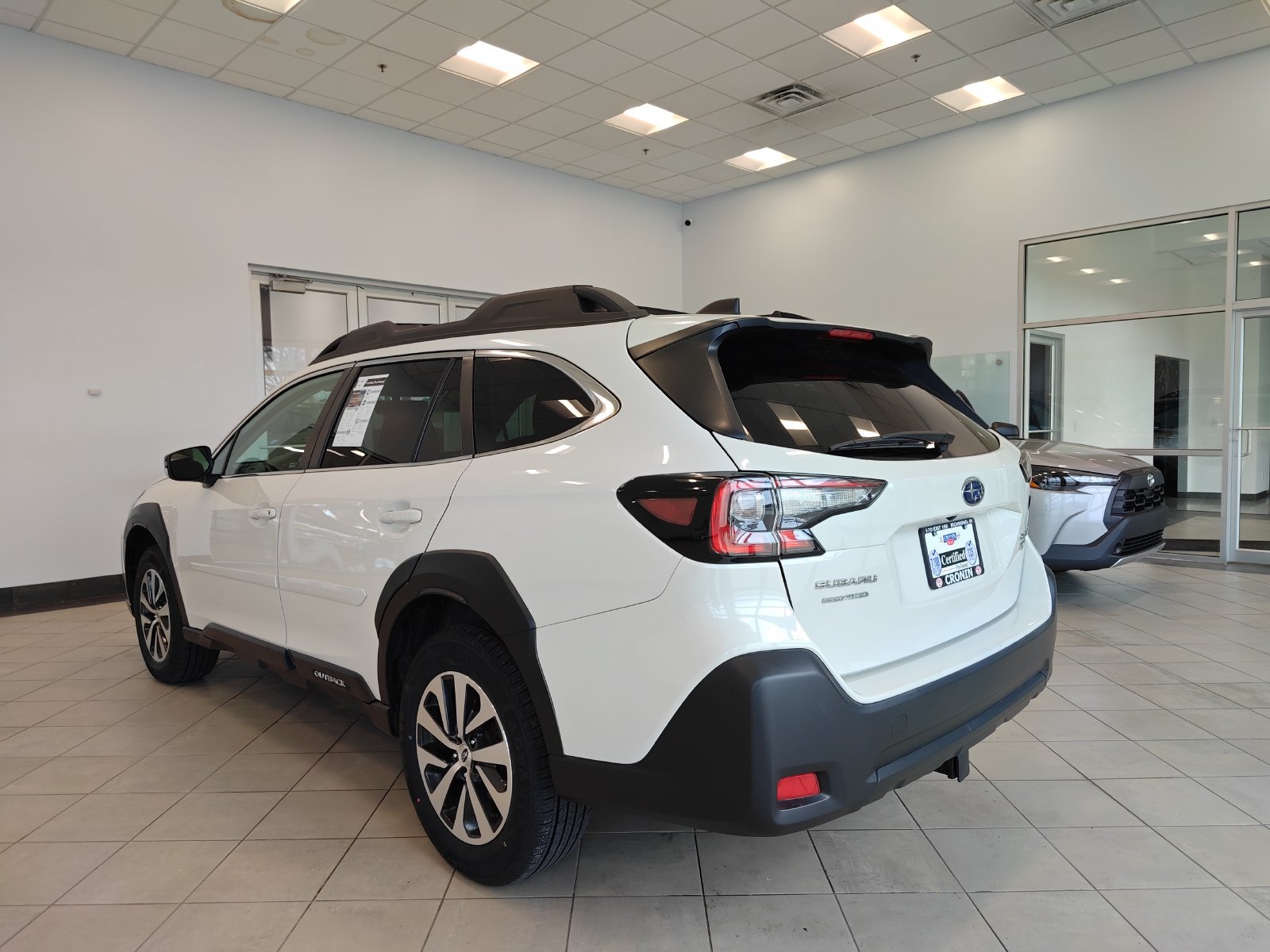 Used 2024 Subaru Outback Premium AWD/4WD image 4