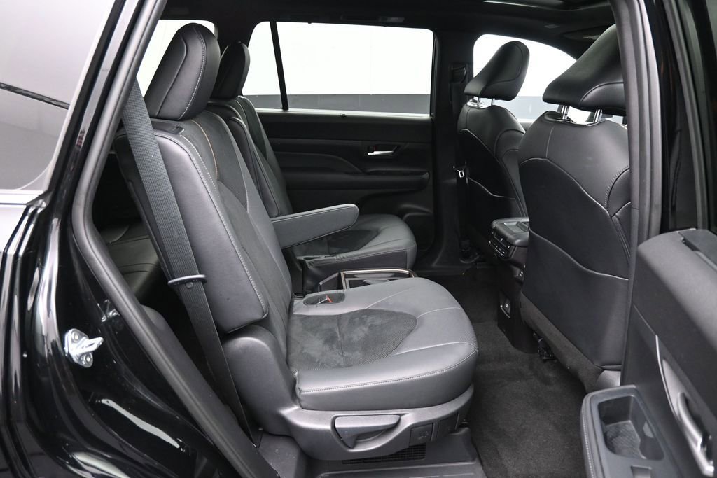 Certified 2025 Toyota Grand Highlander AWD Hybrid image 27