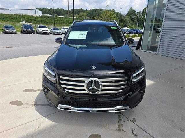 Used 2026 Mercedes-Benz GLB 250 4MATIC image 11