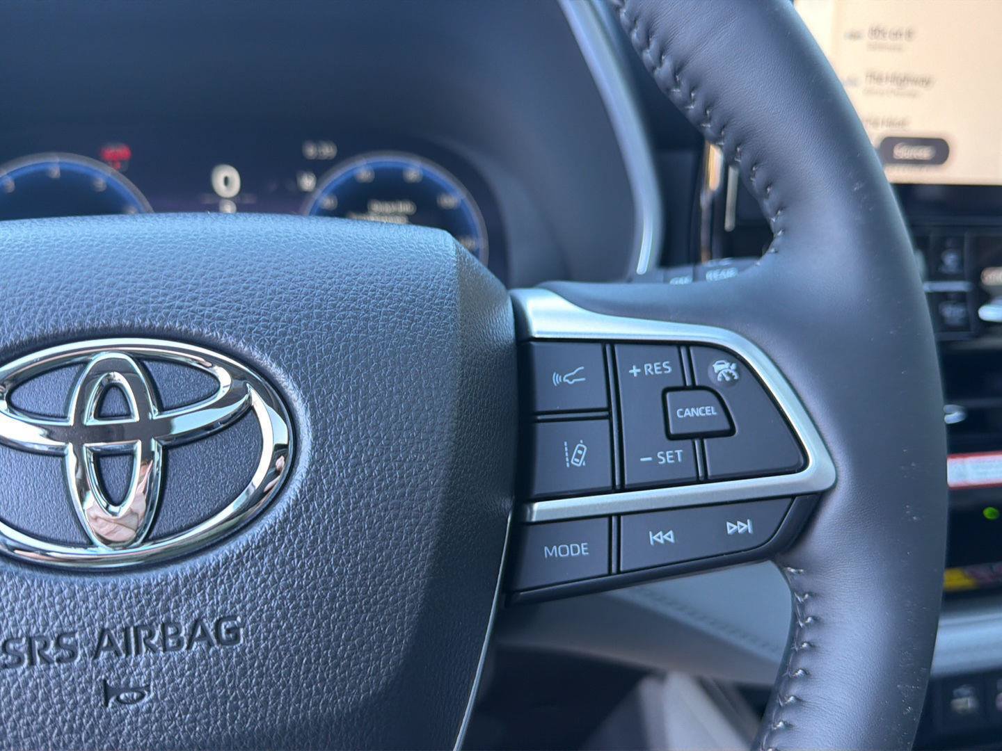 New 2026 Toyota Highlander Limited AWD/4WD image 23