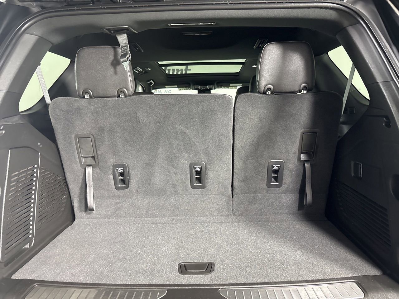 Used 2023 Chevrolet Tahoe Z71 image 25