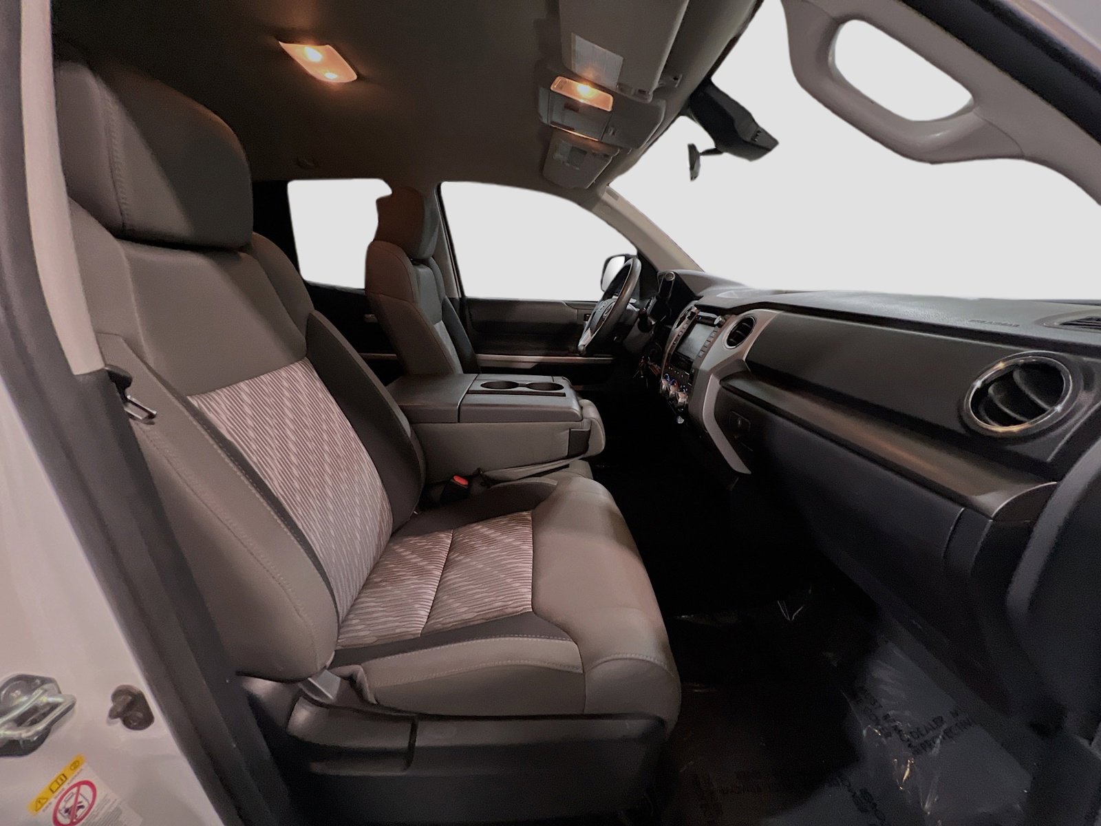 Used 2018 Toyota Tundra SR5 RWD image 17