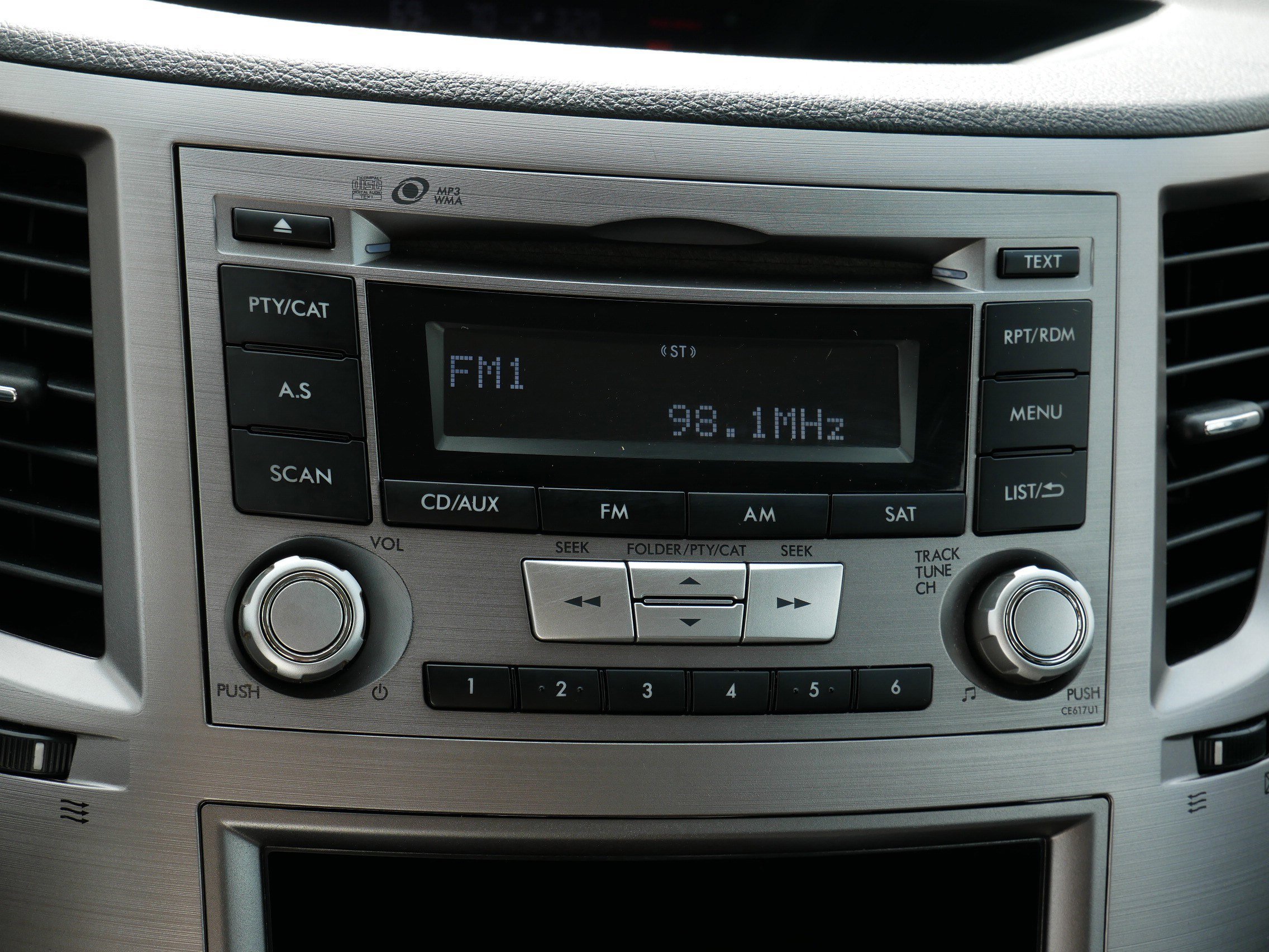 Used 2013 Subaru Outback 2.5i AWD/4WD image 22