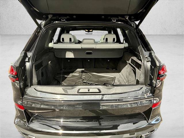 Used 2024 BMW X5 xDrive40i w/ M Sport Package AWD/4WD image 14