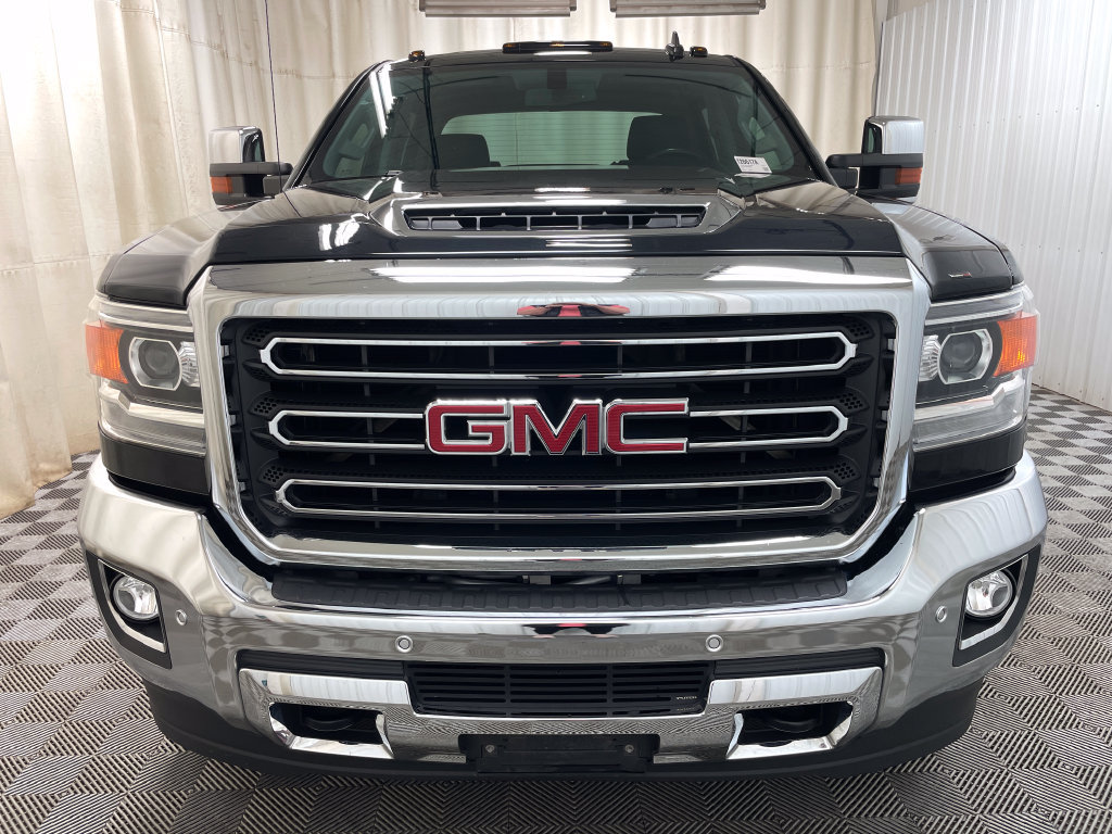 Used 2018 GMC Sierra 2500 SLT w/ Duramax Plus Package AWD/4WD image 24