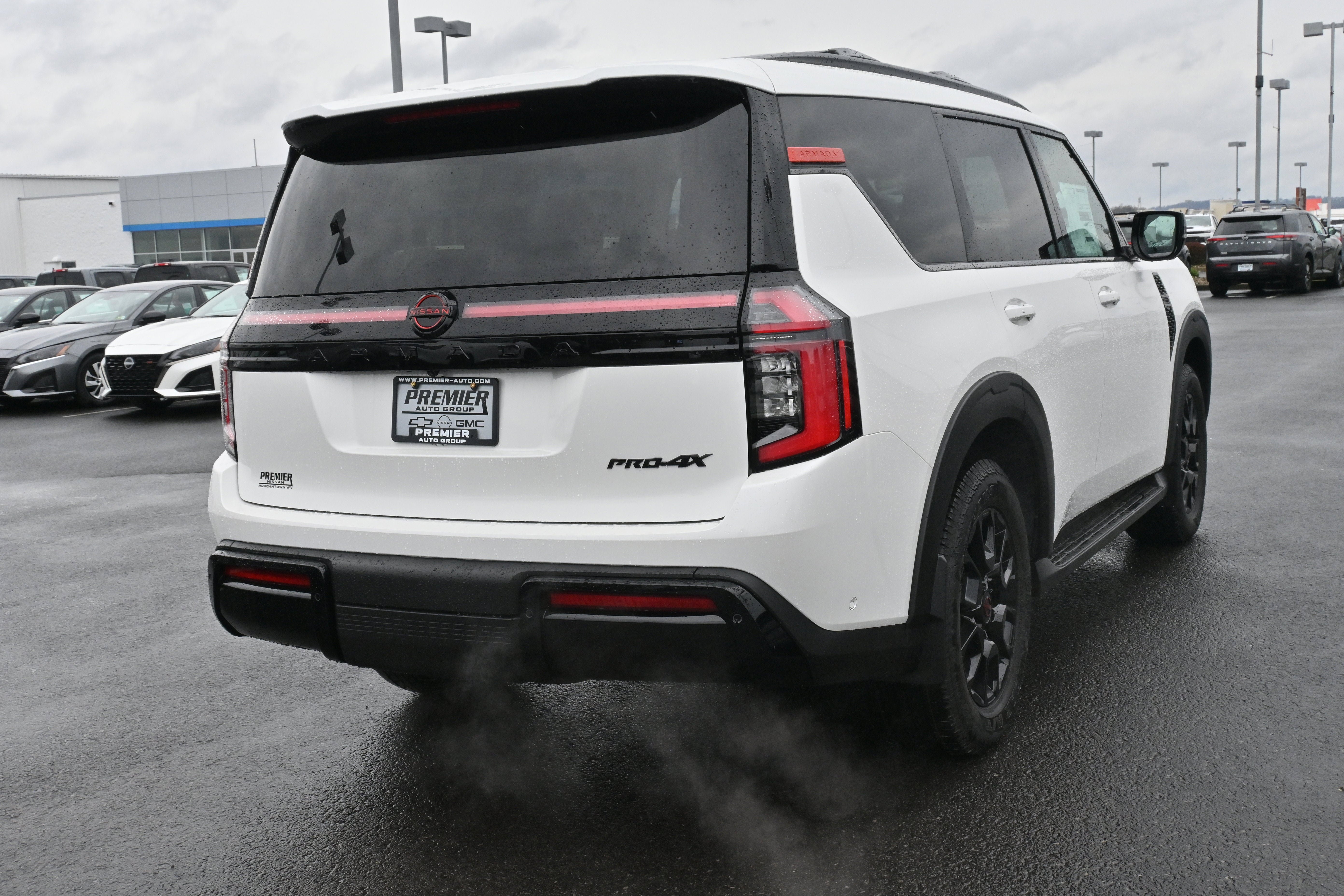 New 2025 Nissan Armada PRO-4X AWD/4WD image 8