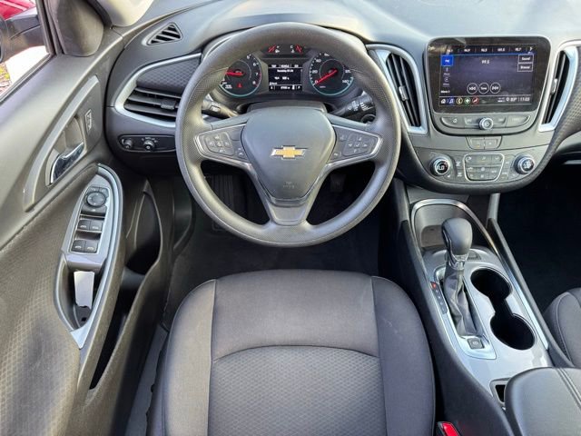 Used 2023 Chevrolet Malibu LT image 14