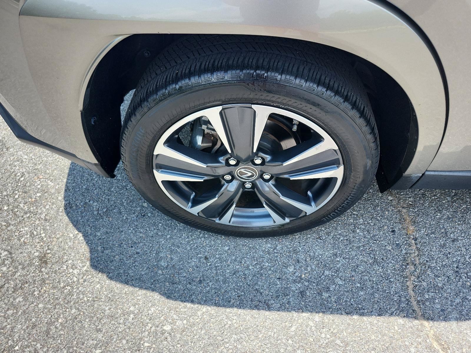 Used 2022 Lexus UX 250h w/ Premium Package AWD/4WD image 5