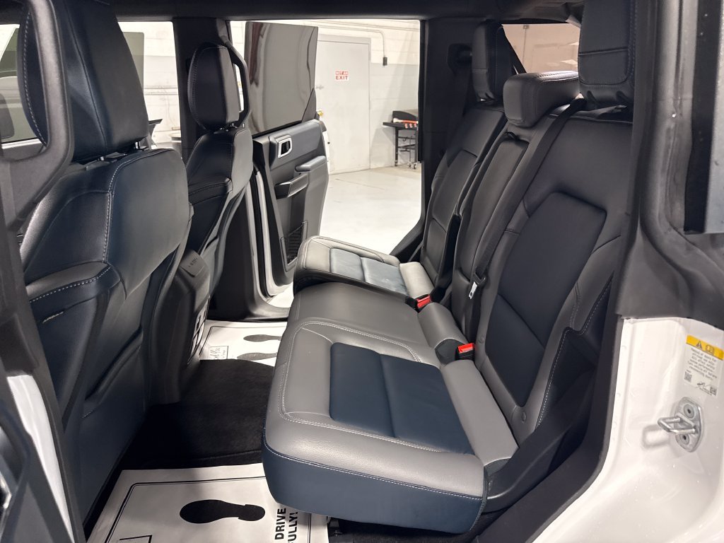 Used 2024 Ford Bronco Outer Banks AWD/4WD image 40