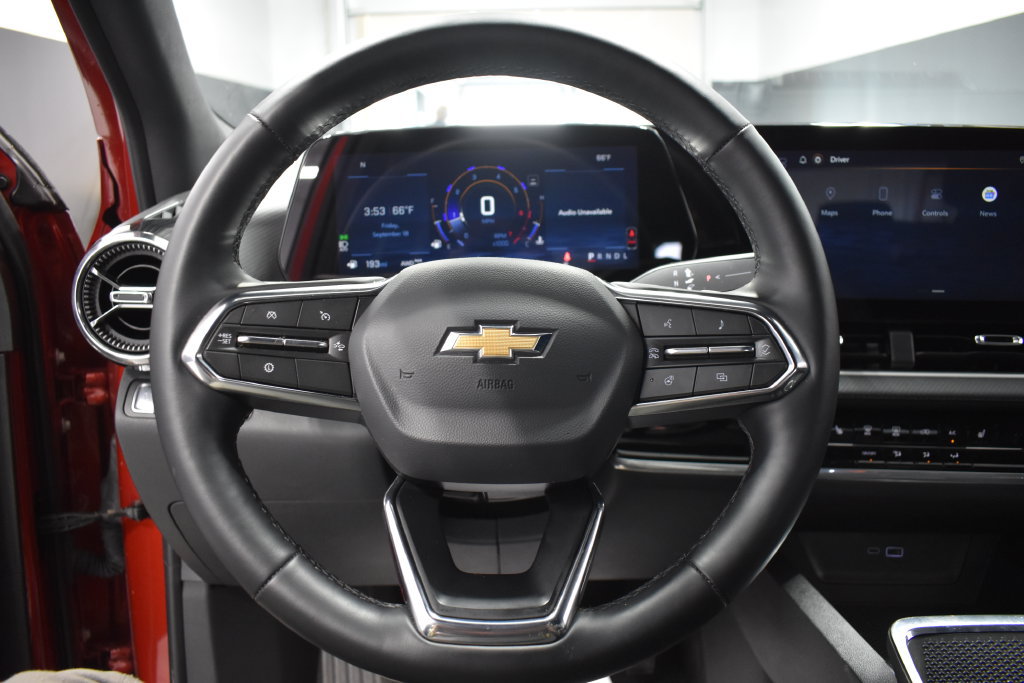 Used 2026 Chevrolet Equinox LT AWD/4WD image 27