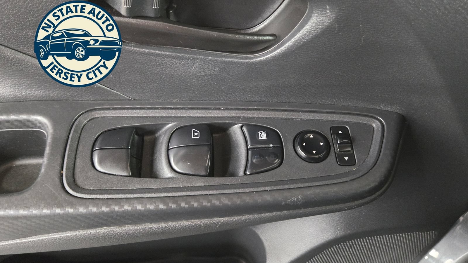 Used 2021 Nissan Versa S FWD image 22