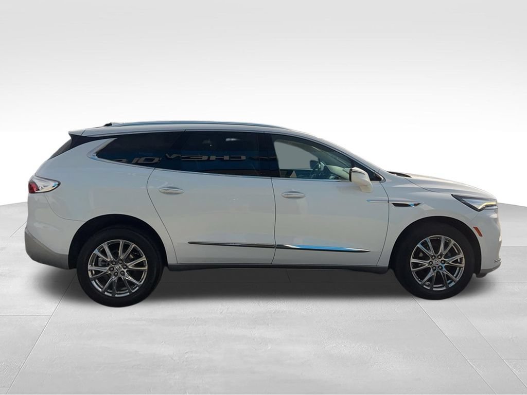 Used 2023 Buick Enclave Essence w/ Experience Buick Package AWD/4WD image 38