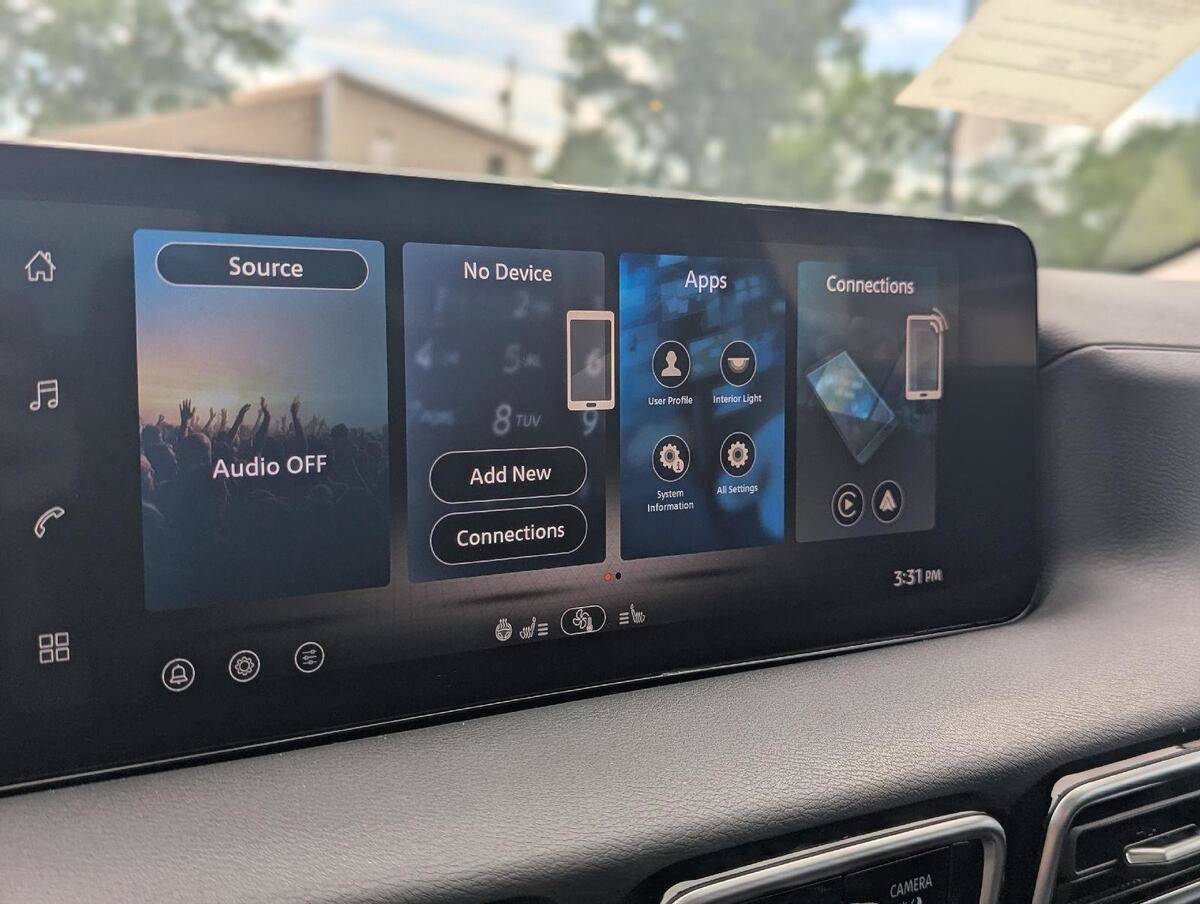New 2026 Nissan Sentra SR w/ SR Premium Package FWD image 19