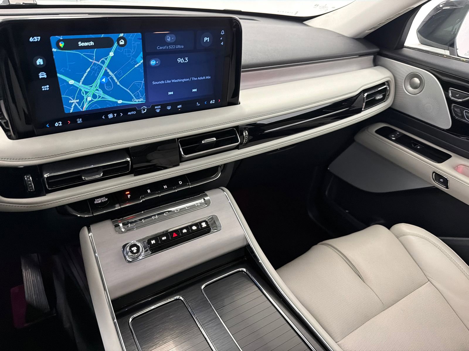 Used 2025 Lincoln Aviator Reserve w/ Equipment Group 201A AWD/4WD image 25