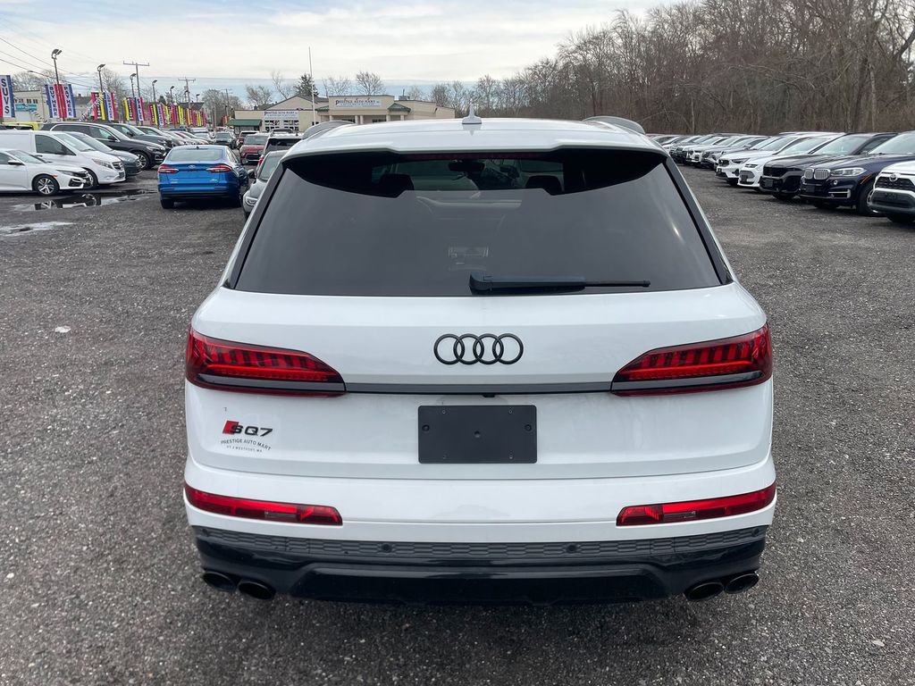 Used 2020 Audi SQ7 Premium Plus w/ S Executive Package AWD/4WD image 6