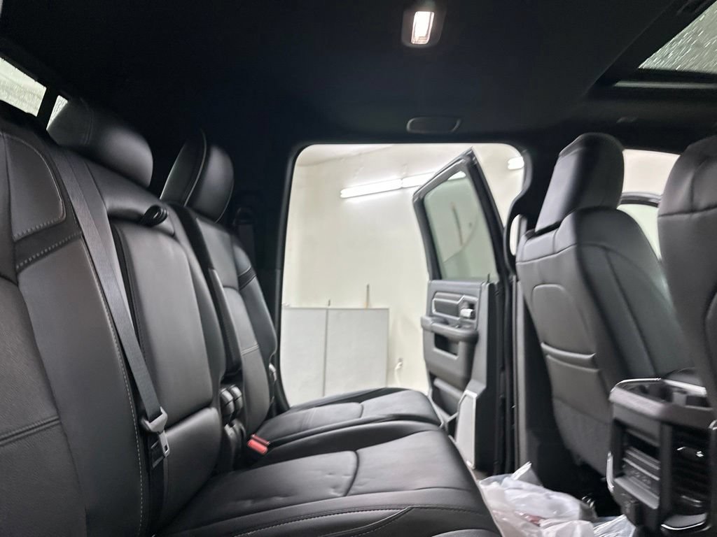 New 2026 RAM 3500 Laramie AWD/4WD image 50