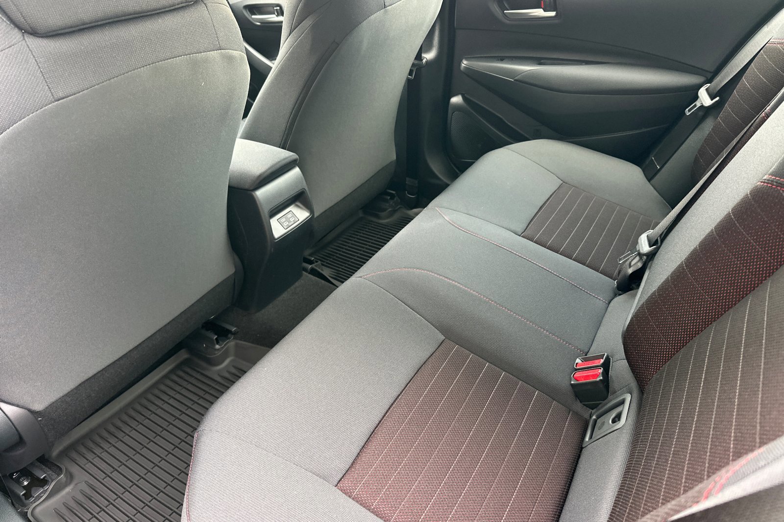 Certified 2026 Toyota Corolla SE w/ SE Premium Package image 12