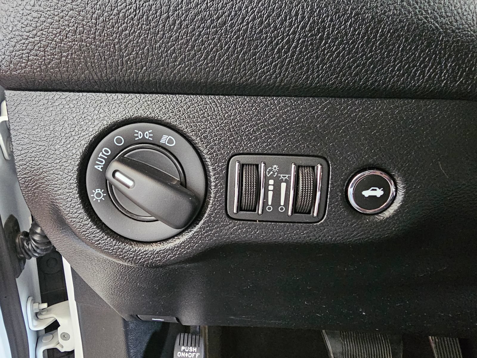 Used 2019 Dodge Challenger SRT Hellcat Redeye RWD image 16