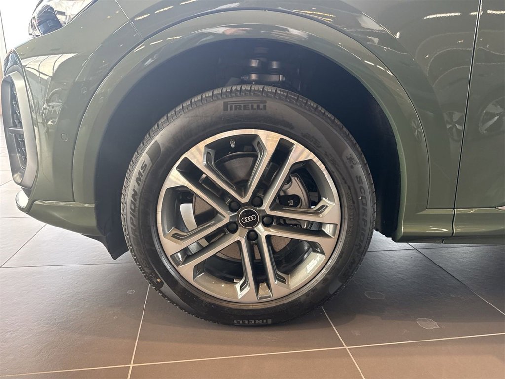 New 2025 Audi Q5 Premium Plus image 10