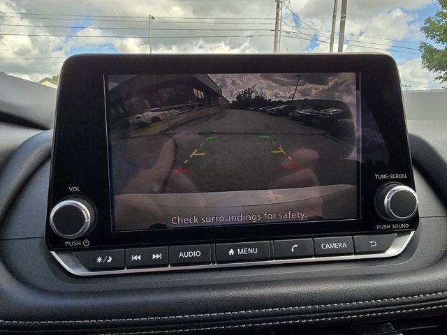 Used 2024 Nissan Rogue SV image 21