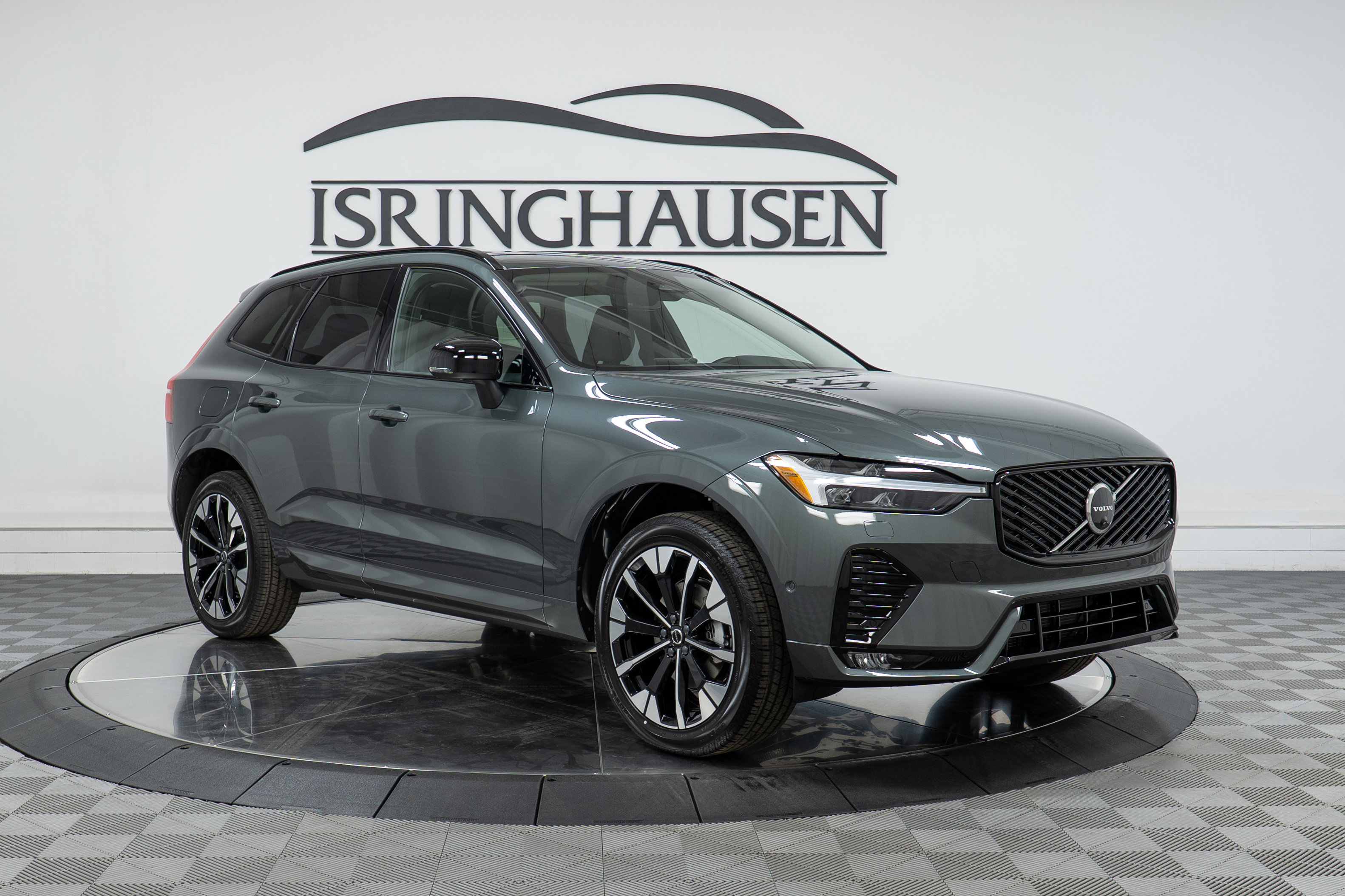 New 2026 Volvo XC60 B5 Plus w/ Climate Package image 3