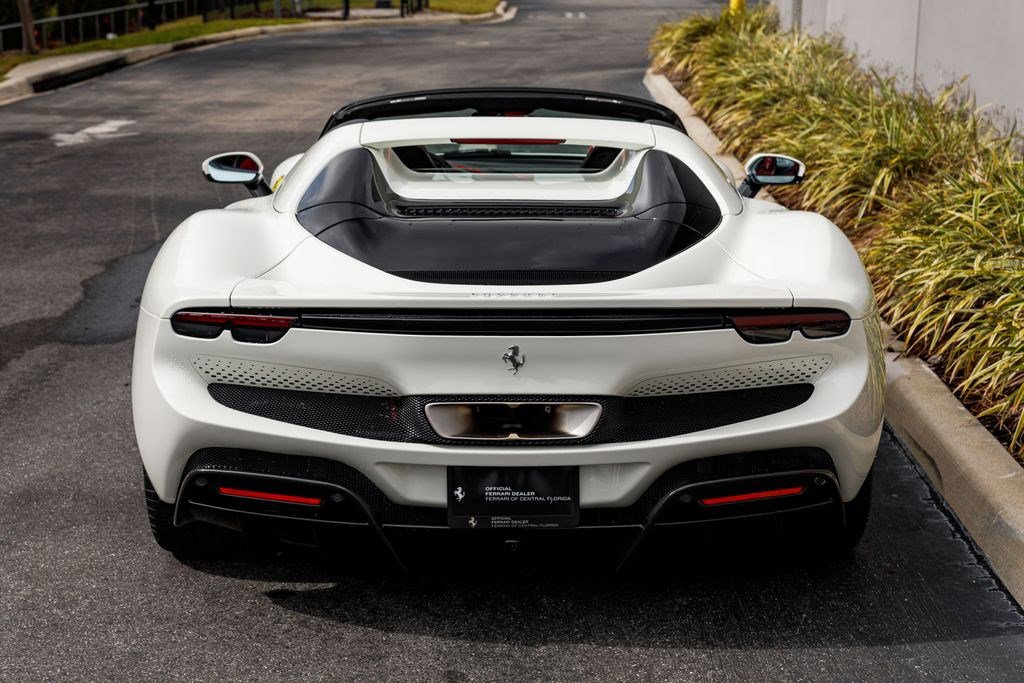 Used 2024 Ferrari 296 GTS RWD image 4