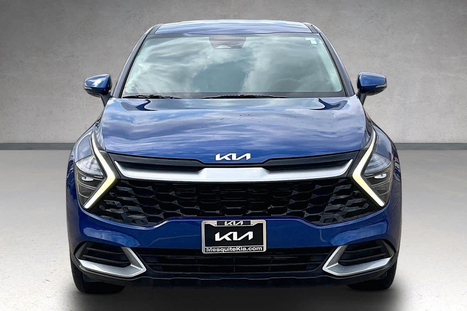 Certified 2025 Kia Sportage EX FWD image 6