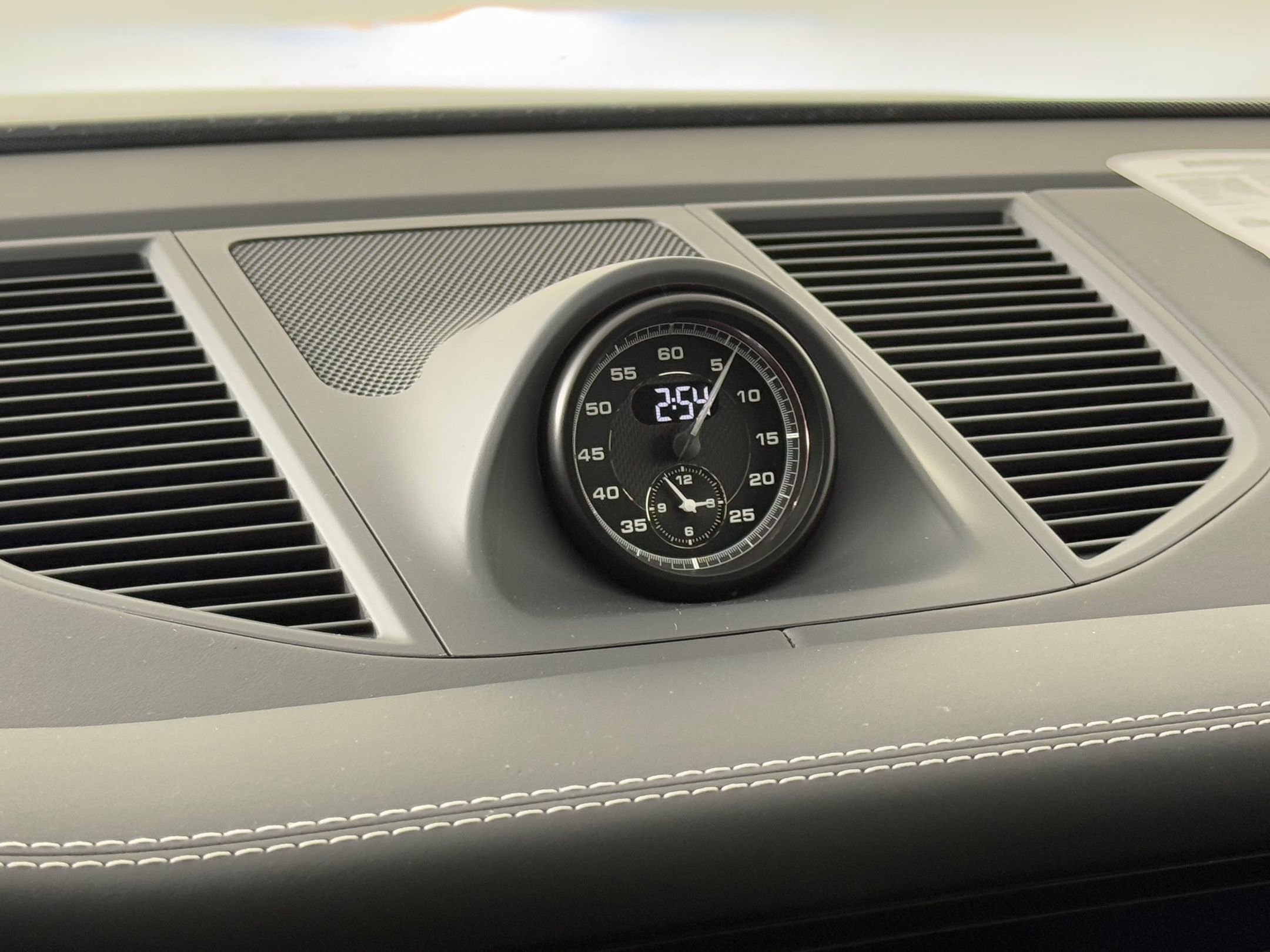 New 2026 Porsche Macan GTS AWD/4WD image 22