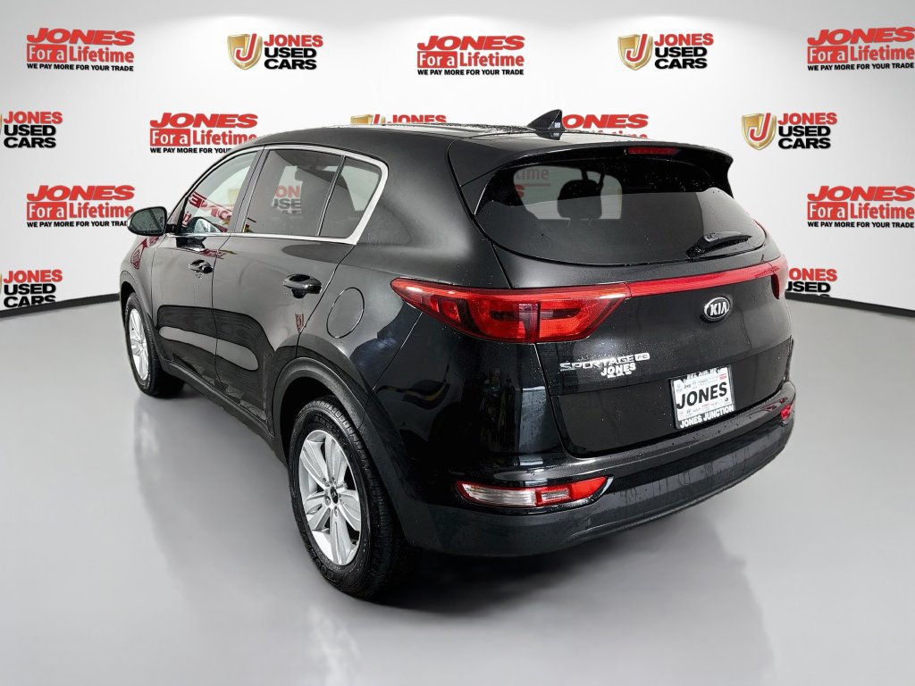 Used 2019 Kia Sportage LX FWD image 2