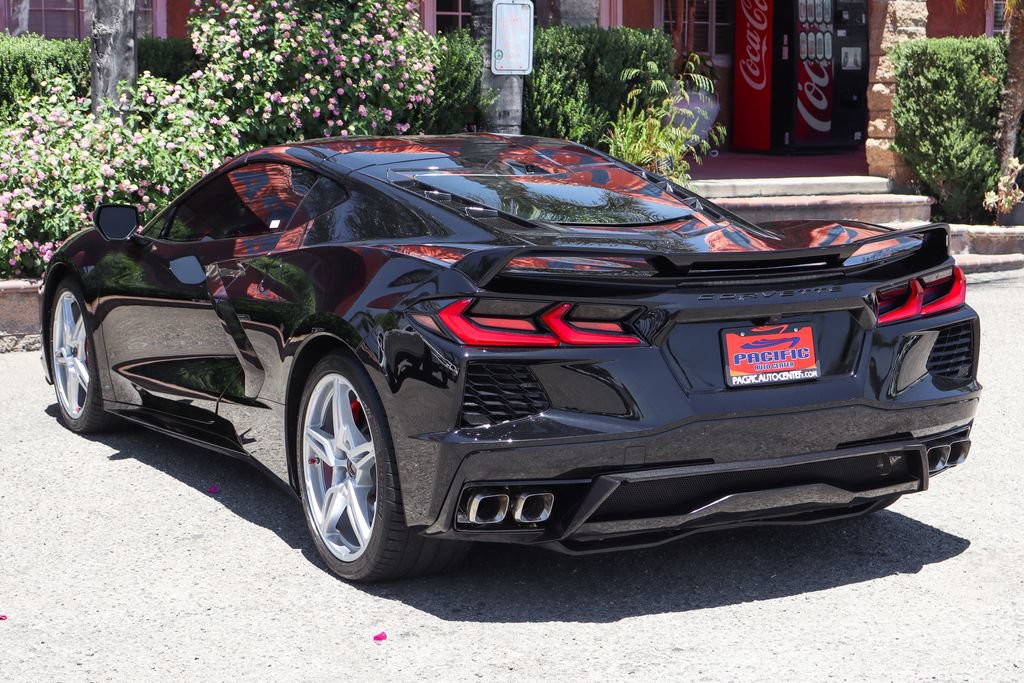 Used 2021 Chevrolet Corvette Stingray Preferred Cpe w/ Z51 Performance Package RWD image 6