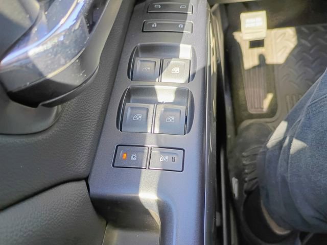 Used 2018 Chevrolet Silverado 1500 LT w/ All Star Edition image 22