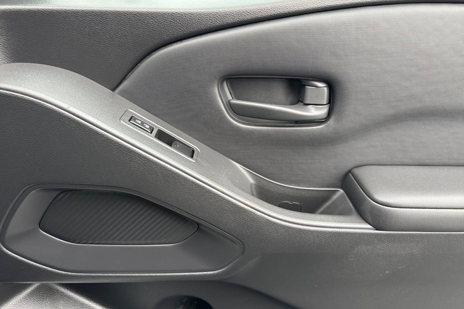 Used 2022 Nissan Frontier S image 17