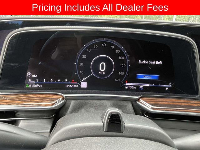 Used 2022 Cadillac Escalade Premium Luxury w/ Performance Package AWD/4WD image 30