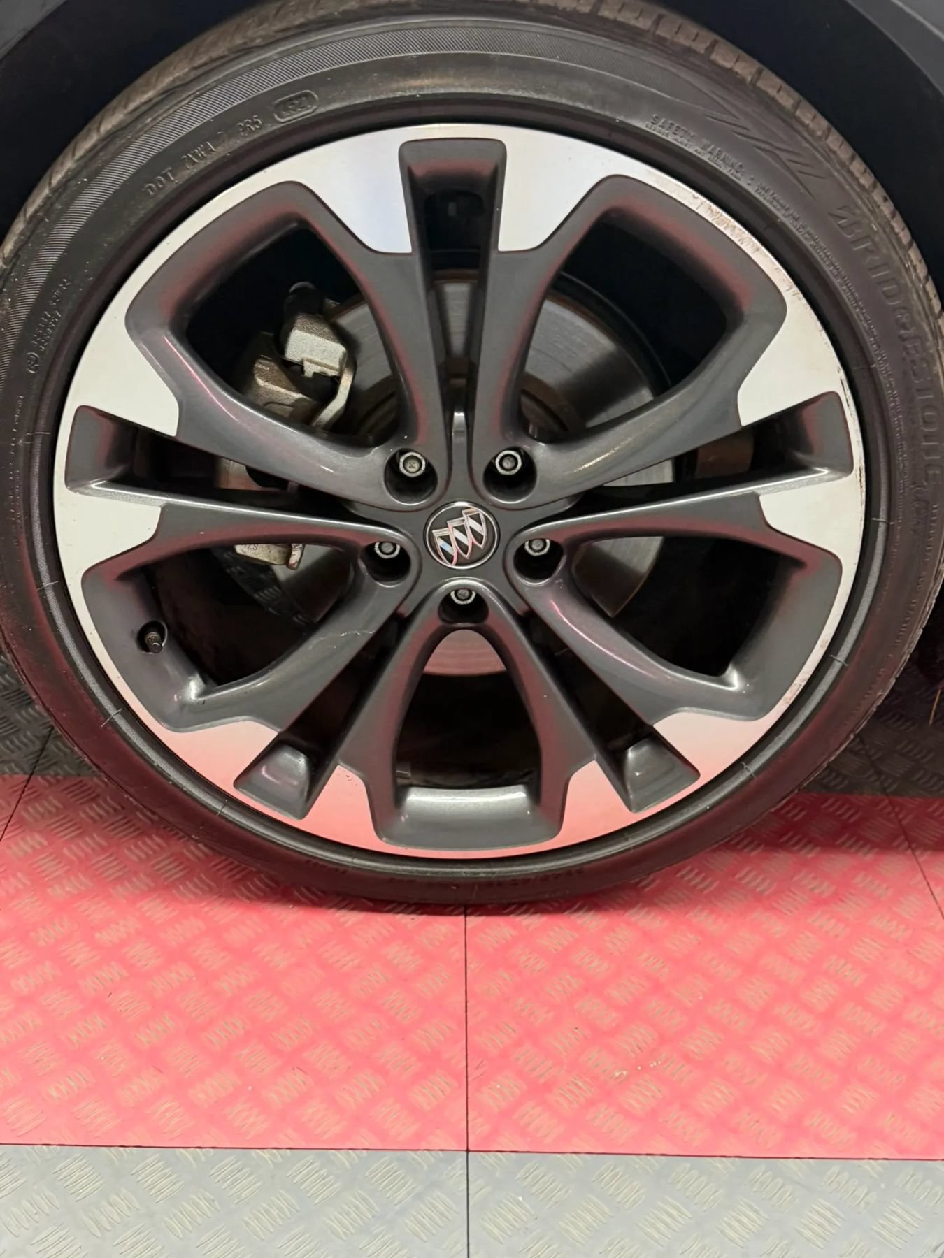 Used 2019 Buick Cascada Premium FWD image 32