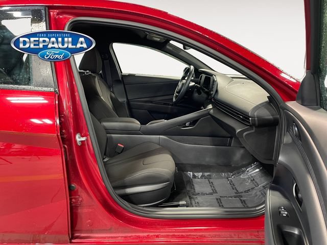 Used 2025 Hyundai Elantra Sport FWD image 19